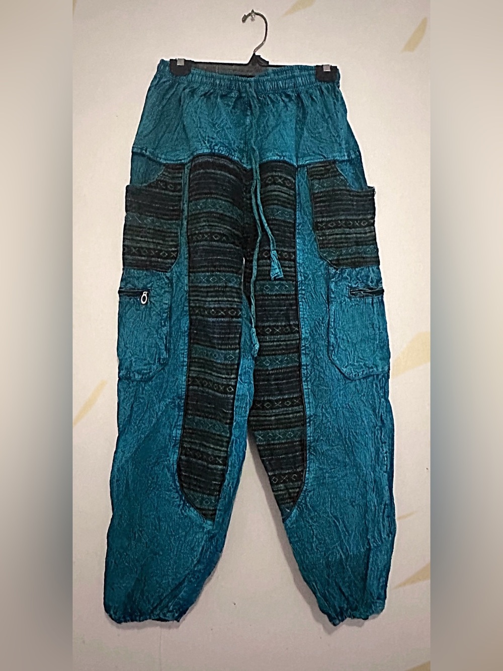Casual Teal Men's Cargo Pants with Patterned Panels